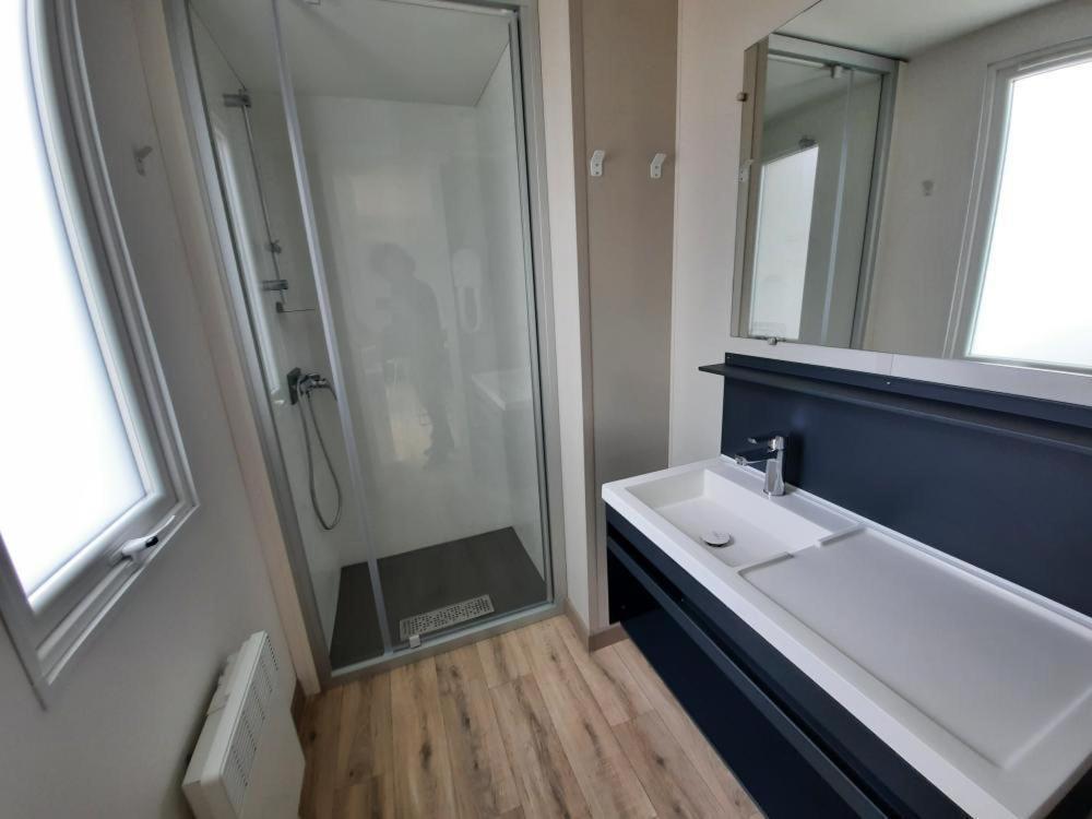 Mobil Home Tout Confort Saint-Hilaire-de-Riez Ngoại thất bức ảnh